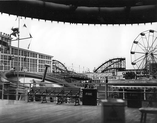 WWII CONEY ISLAND DIM OUT